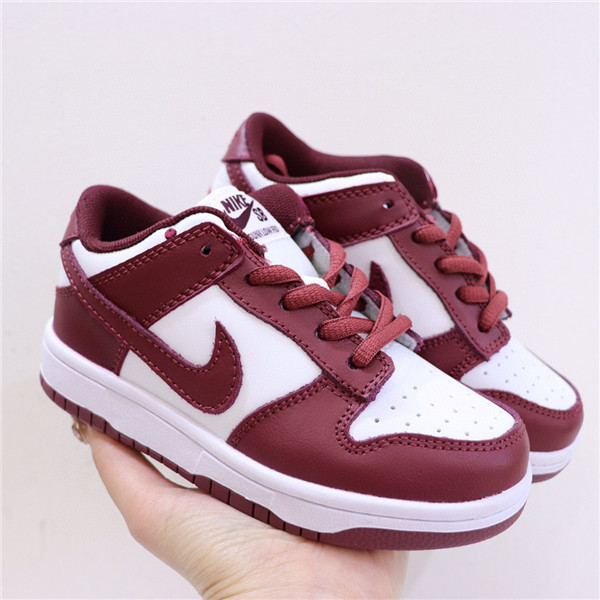 Youth Running Weapon SB Dunk White/Red Shoes 001 Youth Running Weapon SB Dunk White/Red Shoes 001